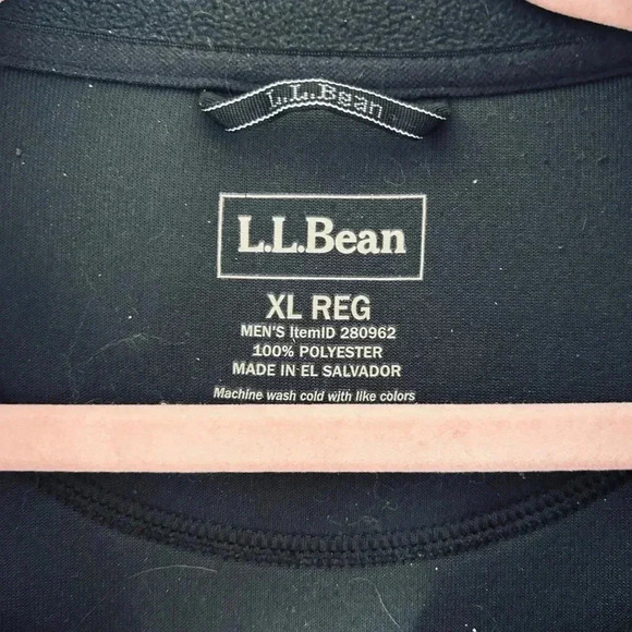 L.L. Bean Men's Black 1/4 Zip Fleece Sweater - Picture 2 of 4